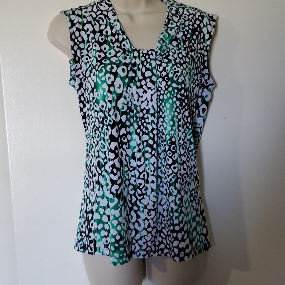 Dana Buchman Green, Black & White Leopold Top